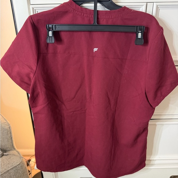 Fabletics scrub set - Picture 4 of 11